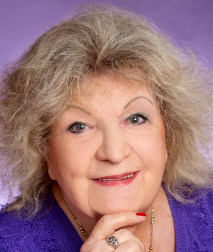 Skat-Kartenlegerin Hannelore
